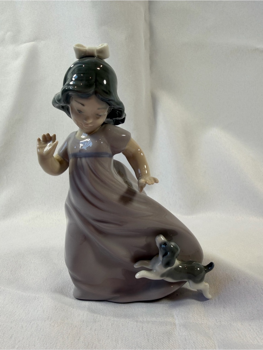 Lladro Nao Vintage Girl With Puppy Porcelain Figure, 1987, Made In Spain EUC